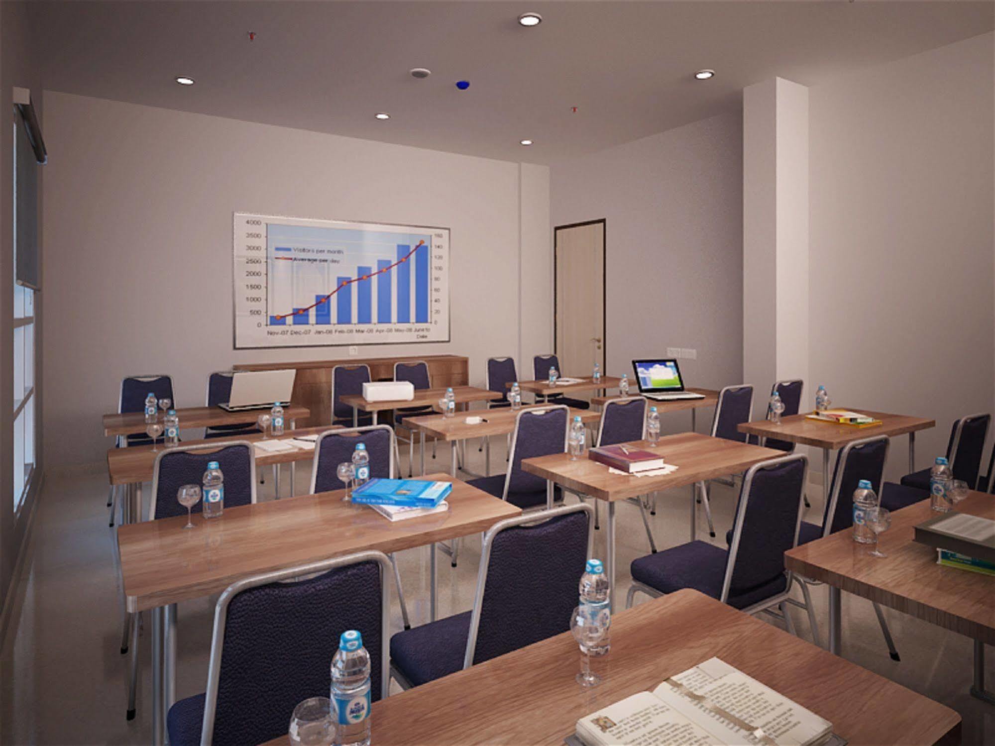 Sparks Odeon Sukabumi, Artotel Curated מראה חיצוני תמונה