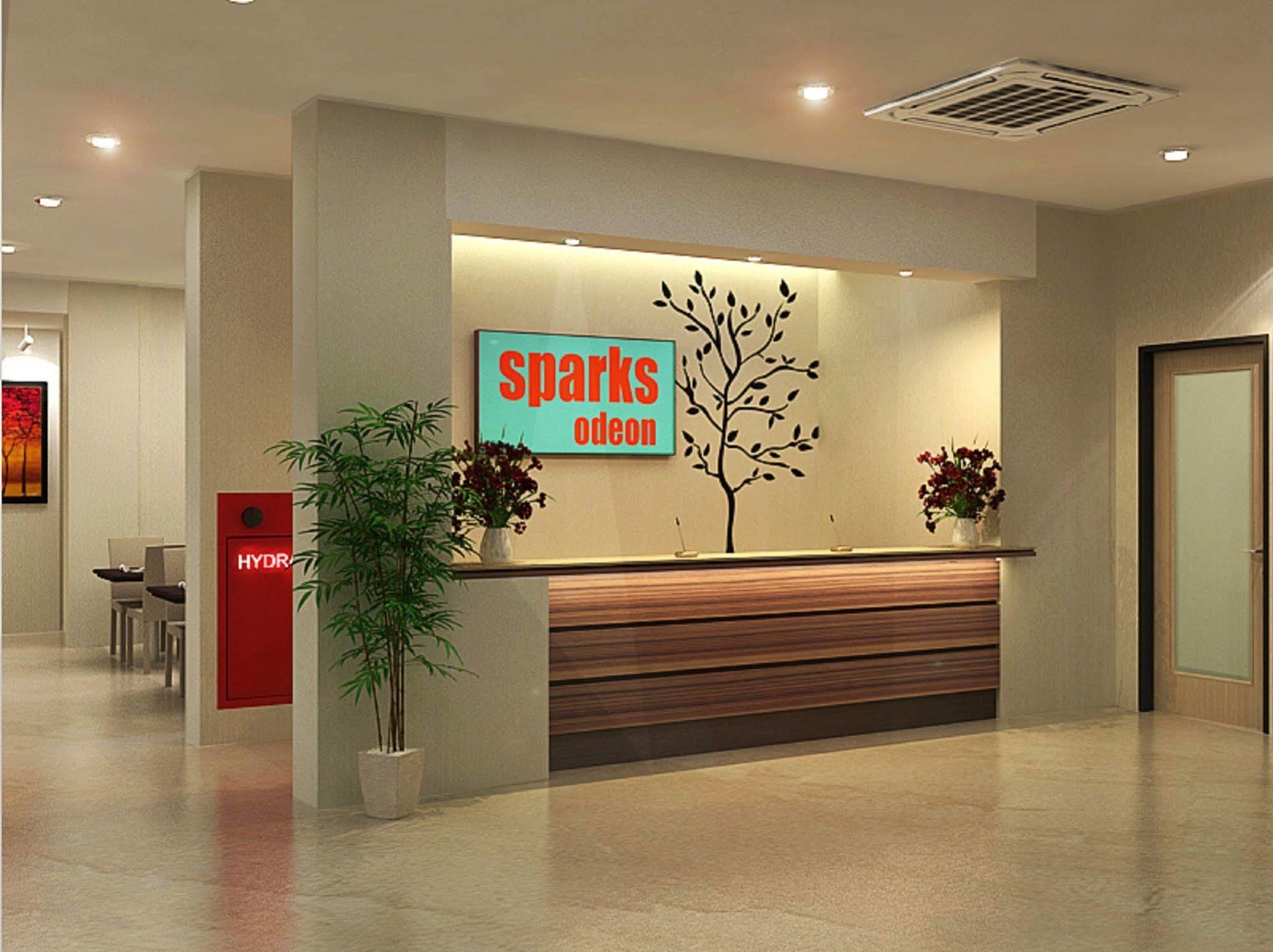 Sparks Odeon Sukabumi, Artotel Curated מראה חיצוני תמונה