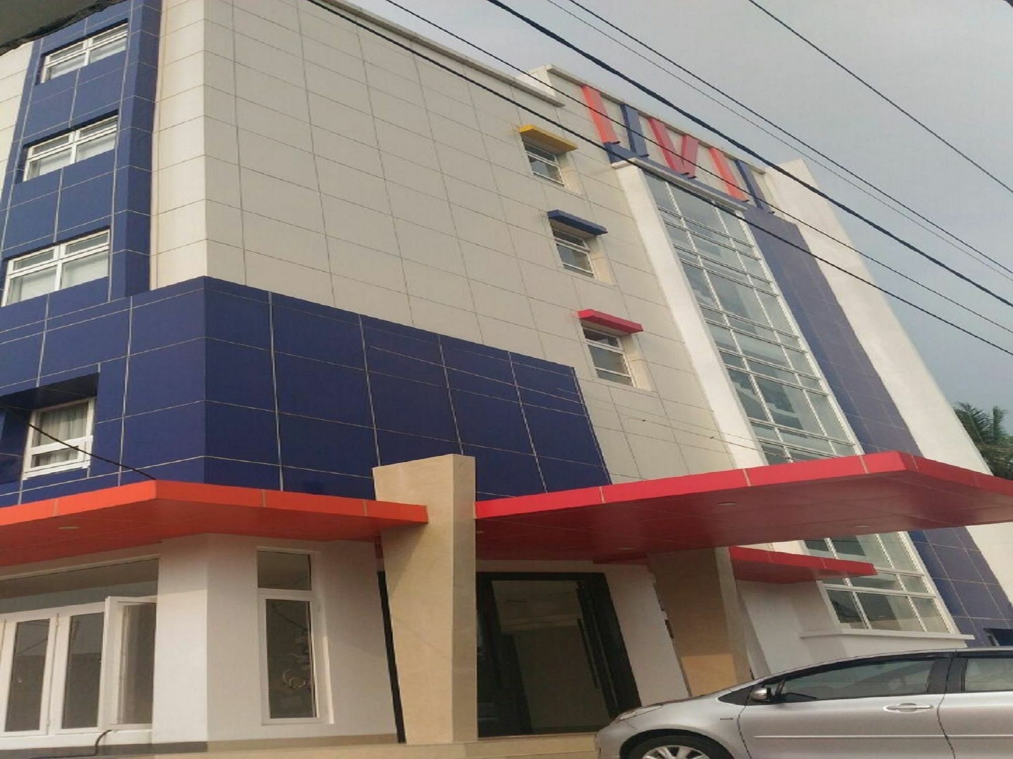 Sparks Odeon Sukabumi, Artotel Curated מראה חיצוני תמונה